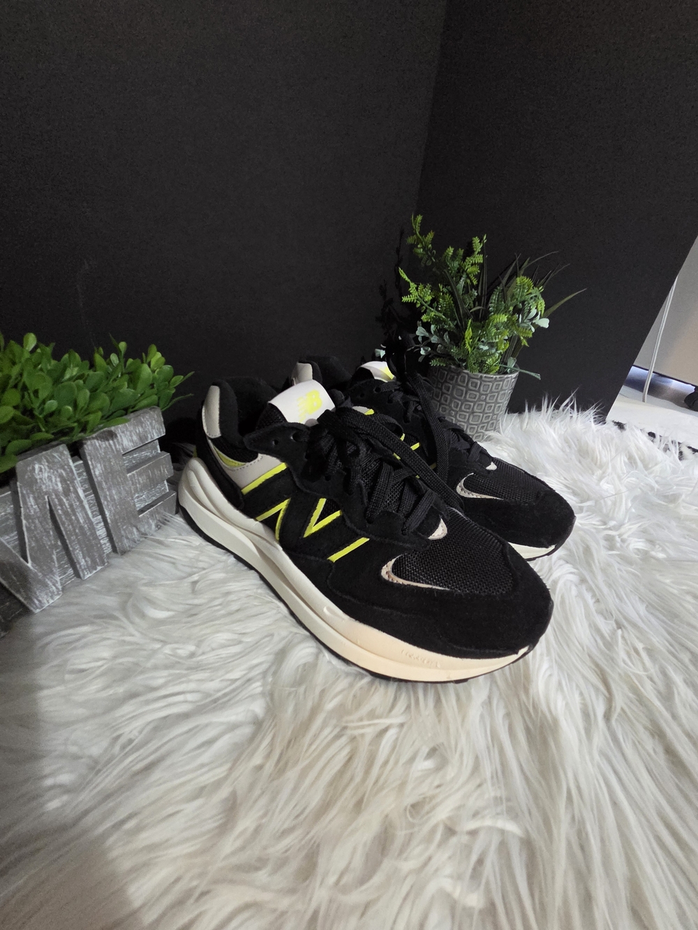 New Balance 57/40 Black & Neon Yellow Women Sneakers. Size 9